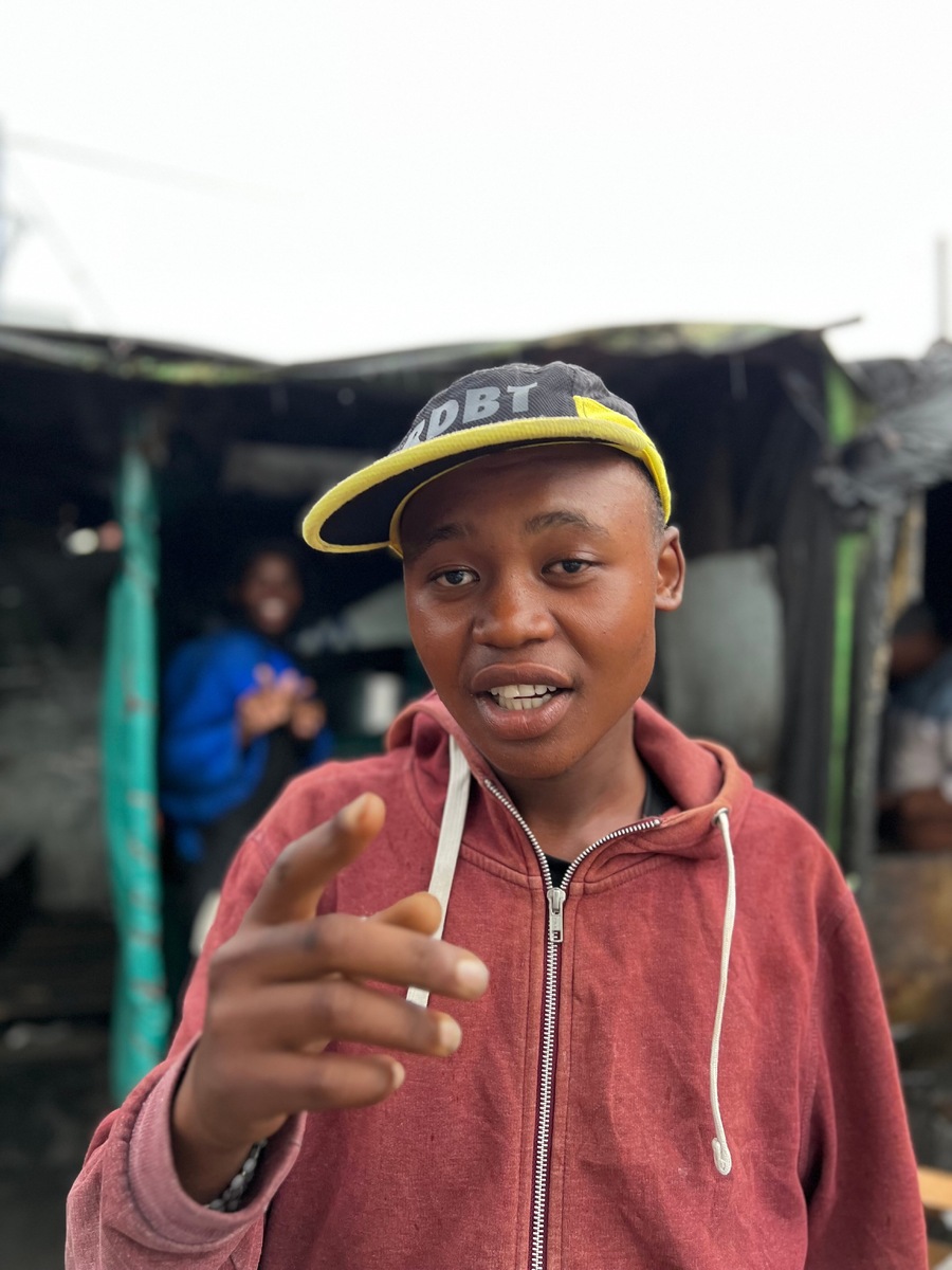 Уличный повар в Масеру.