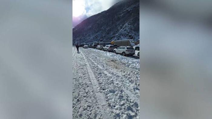 Обложка © SHOT