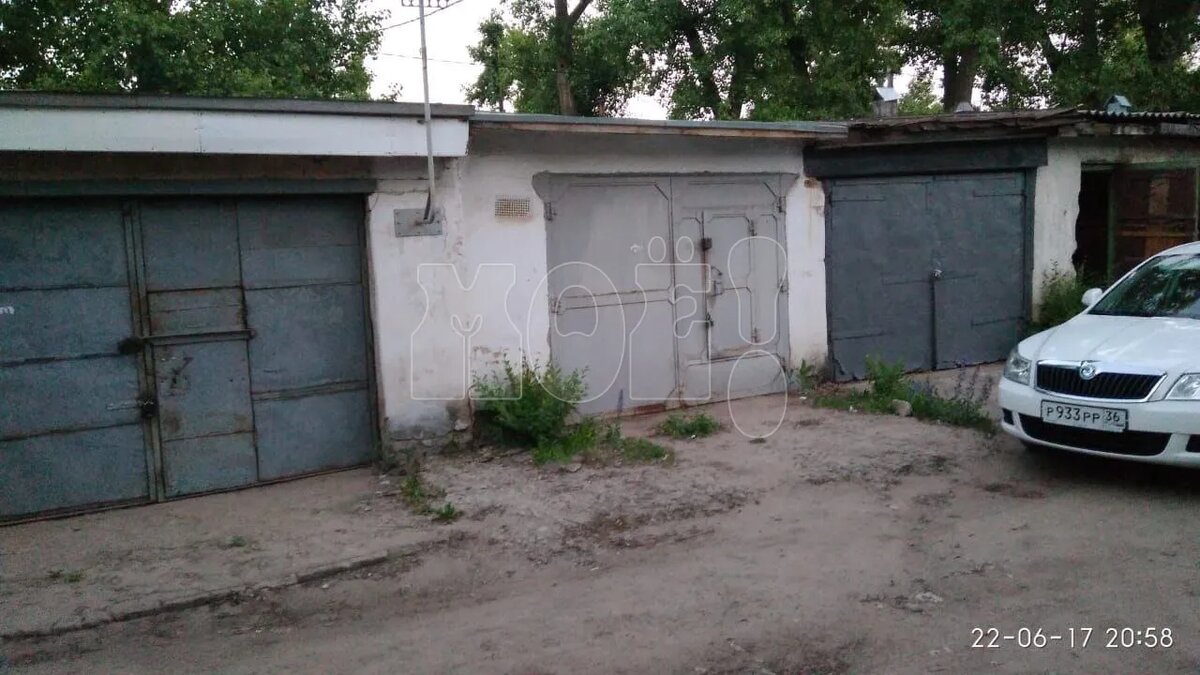     Так раньше выглядели гаражи
