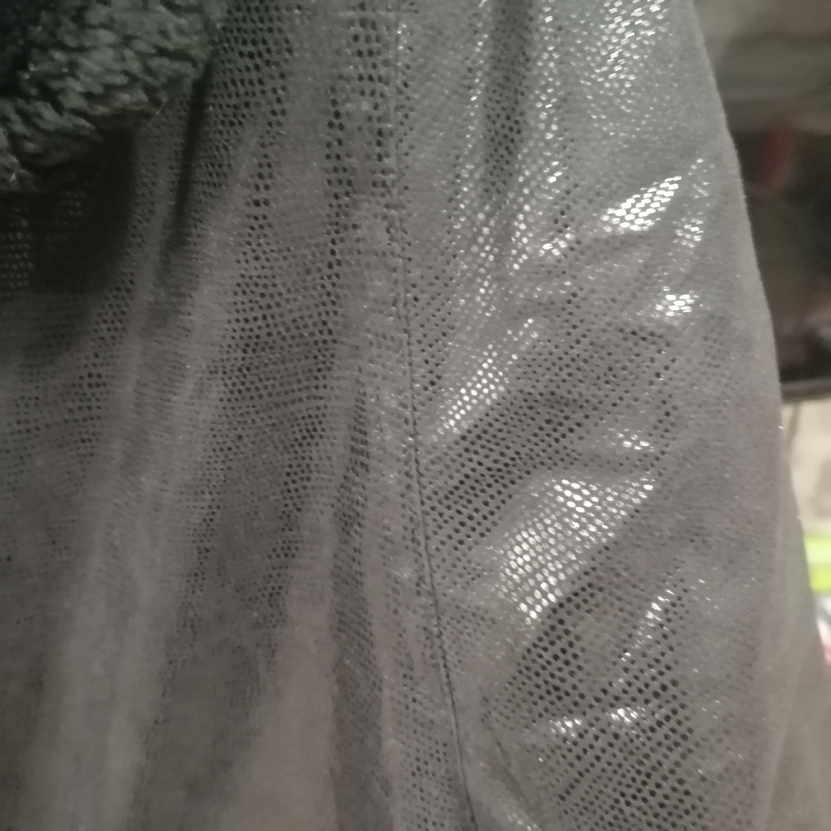 И вот фото ближнего плана, чтоб можно было рассмотреть фактуру ткани