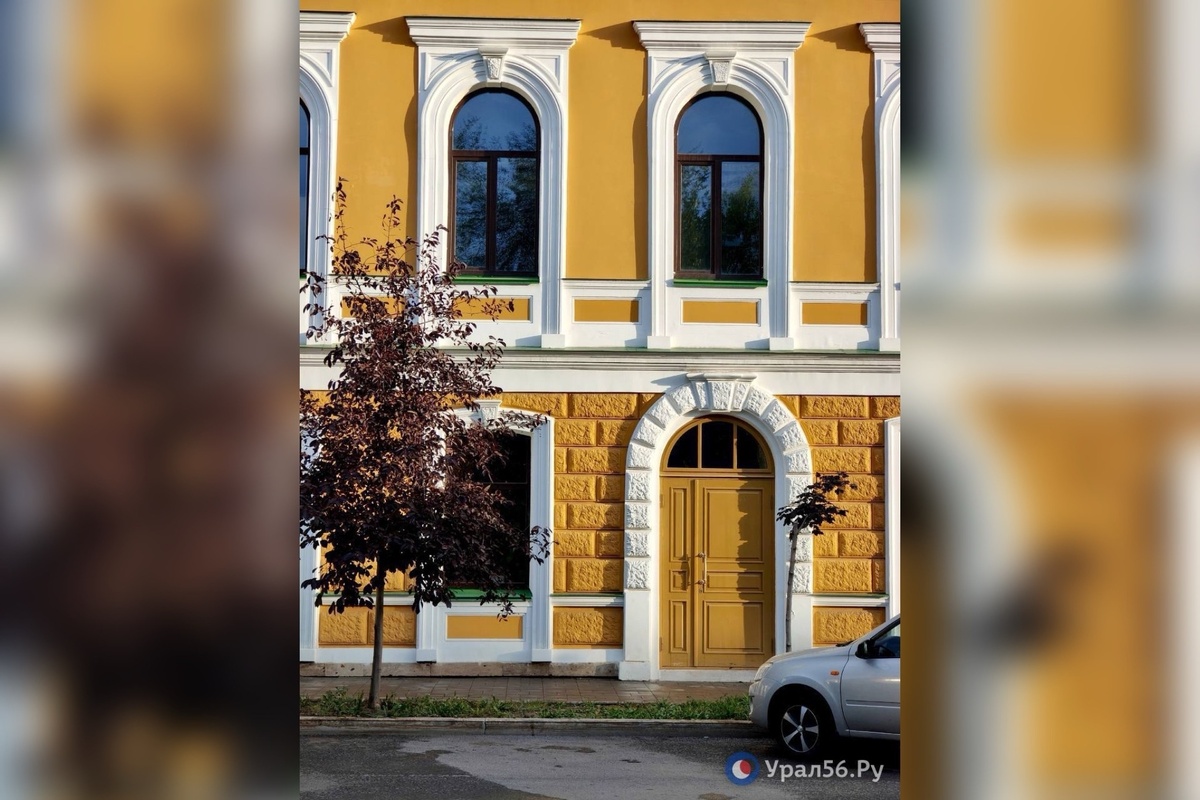    Двери с историей: местный блогер показал оренбуржцам забытые уголки Оренбурга