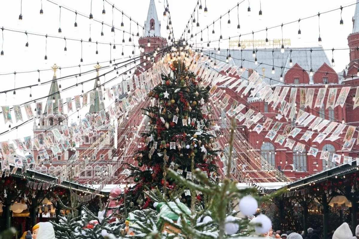    Рождество нам обещают красивое, не менее чем Новый год.