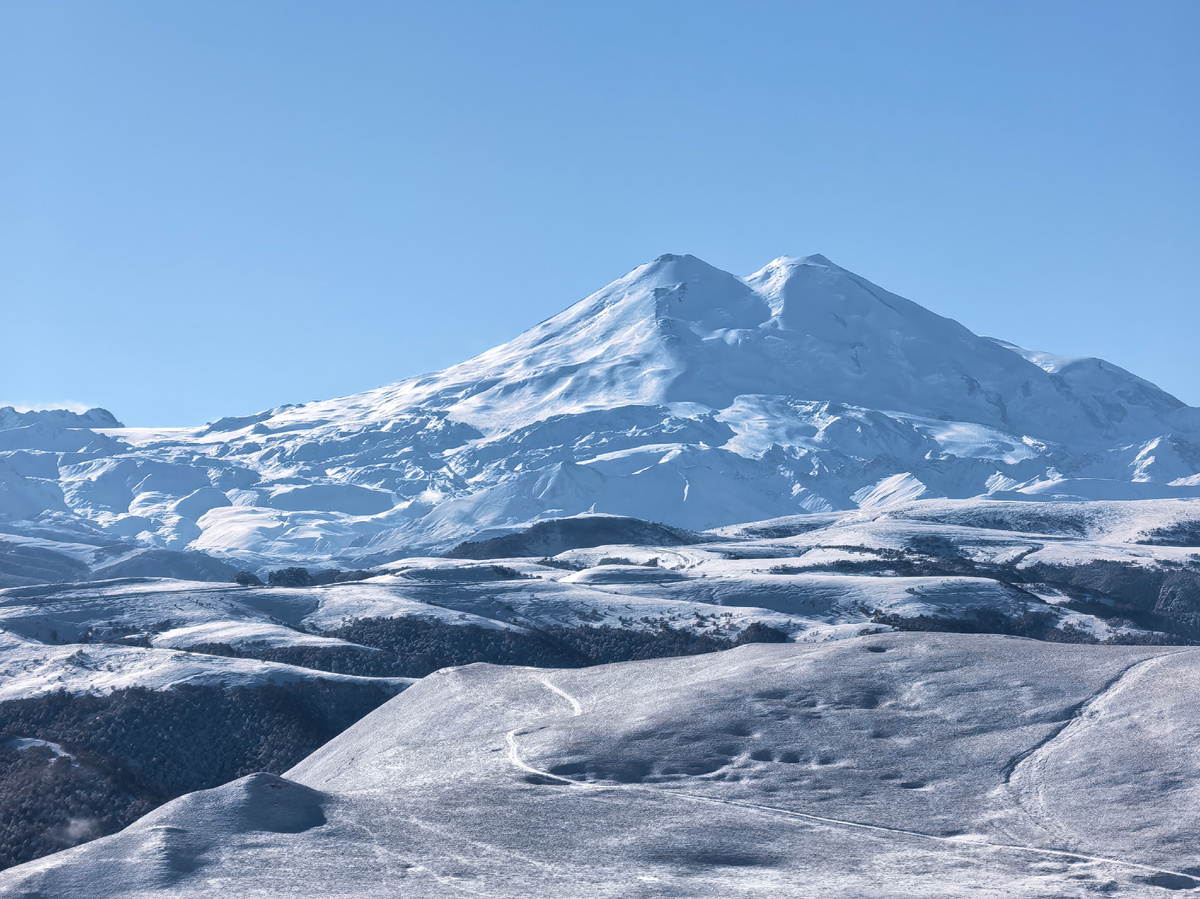 Эльбрус с плато Шатджатмаз. Фото автора