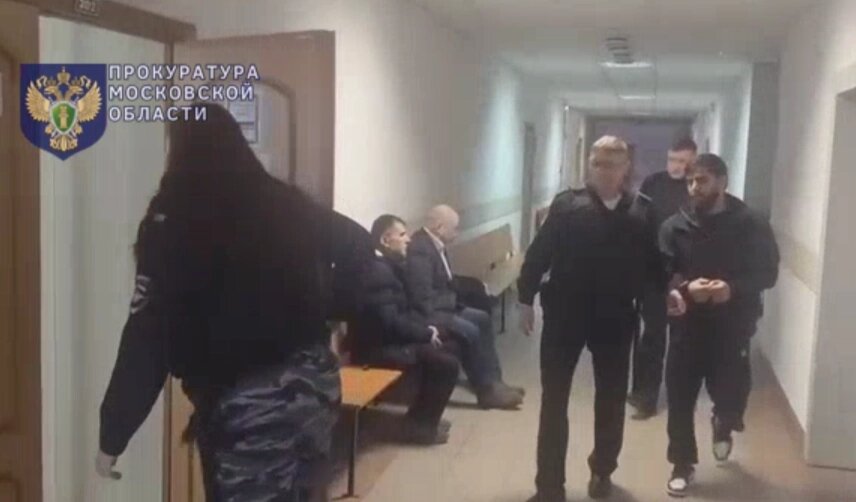    Нападавшего оперативно задержали. Фото: кадр видео/ Прокуратура Московской области