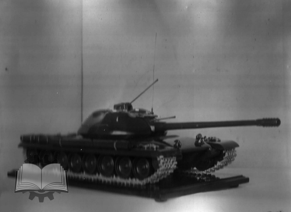 Макет тяжелого танка Объект 777, 1952 год.