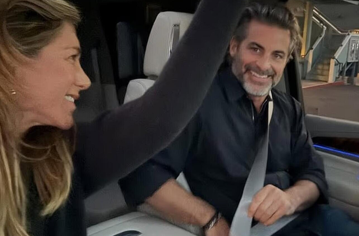    Дженнифер Энистон и Джим Кёртис. Фото: Соцсети Джима Кёртиса