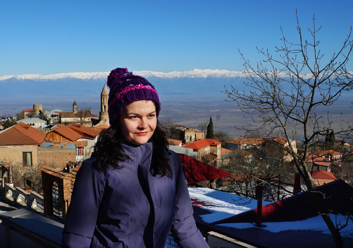 Я и Сигнахи город любви, после ледяной купели в день судьбы.