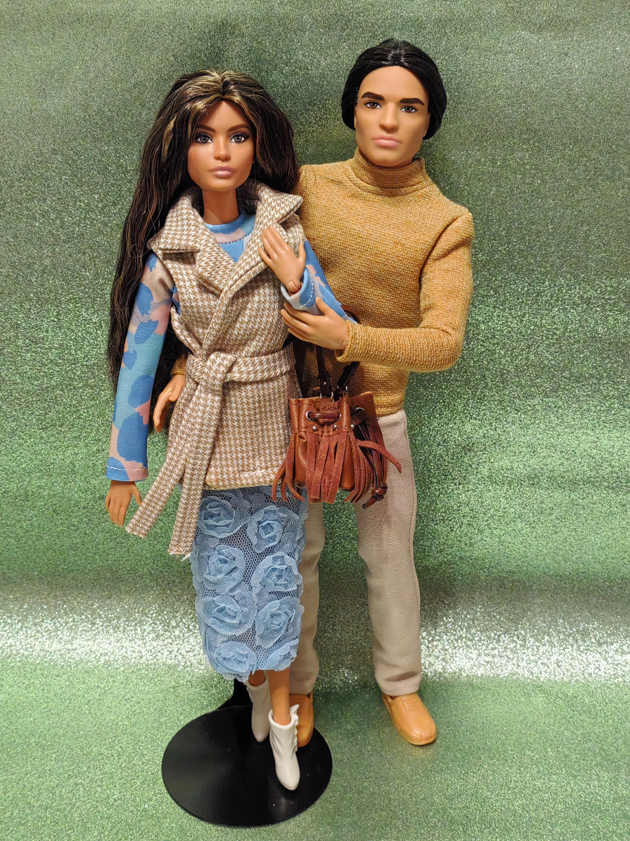 Лина и Кэм до Нового года, листайте галерею...