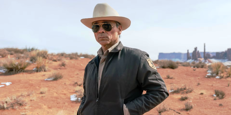 Джо Липхорн. Кадр из сериала "Темные ветра".