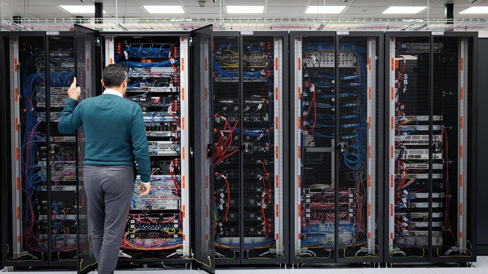     Глава бельгийского центра кибербезопасности сообщил о потере Европой интернета www.globallookpress.com/Daniel Karmann/dpa