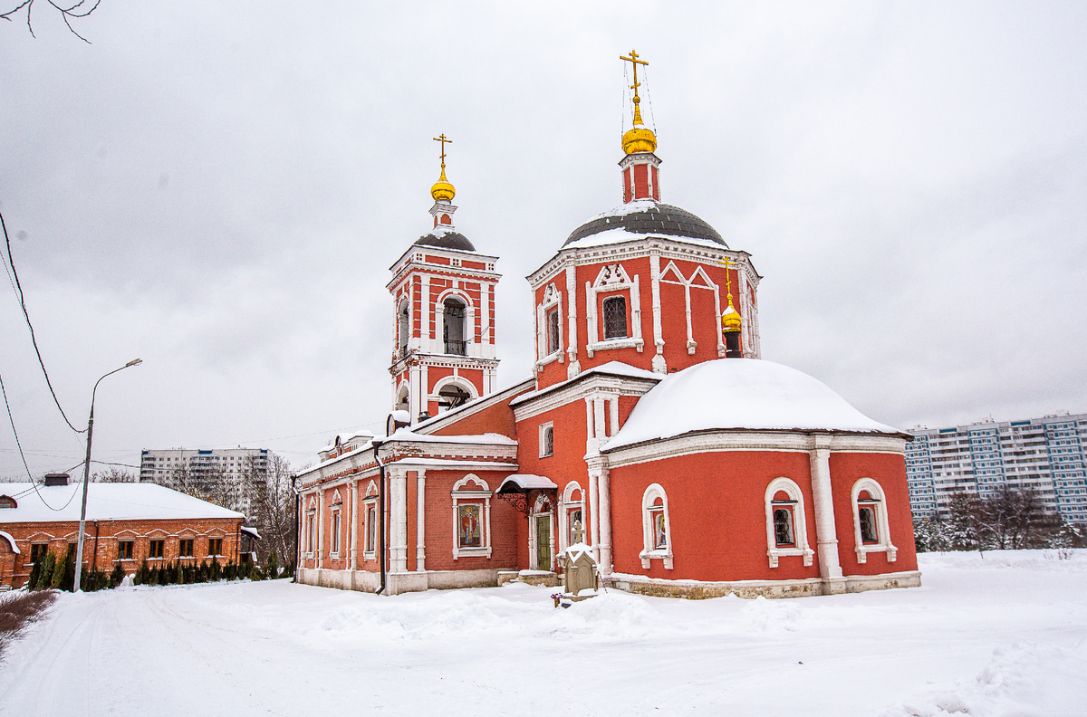 Церковь Покрова Пресвятой Богородицы в бывшем селе Покровском на Городне. Москва. Фото автора статьи  