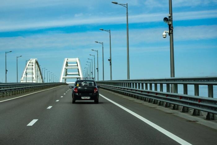 Обложка © Shutterstock / FOTODOM / Alexander Denisenko