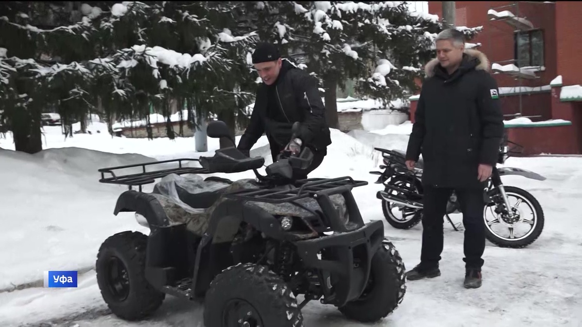    В зону СВО из Башкирии отправили новогодние подарки и спецтехнику