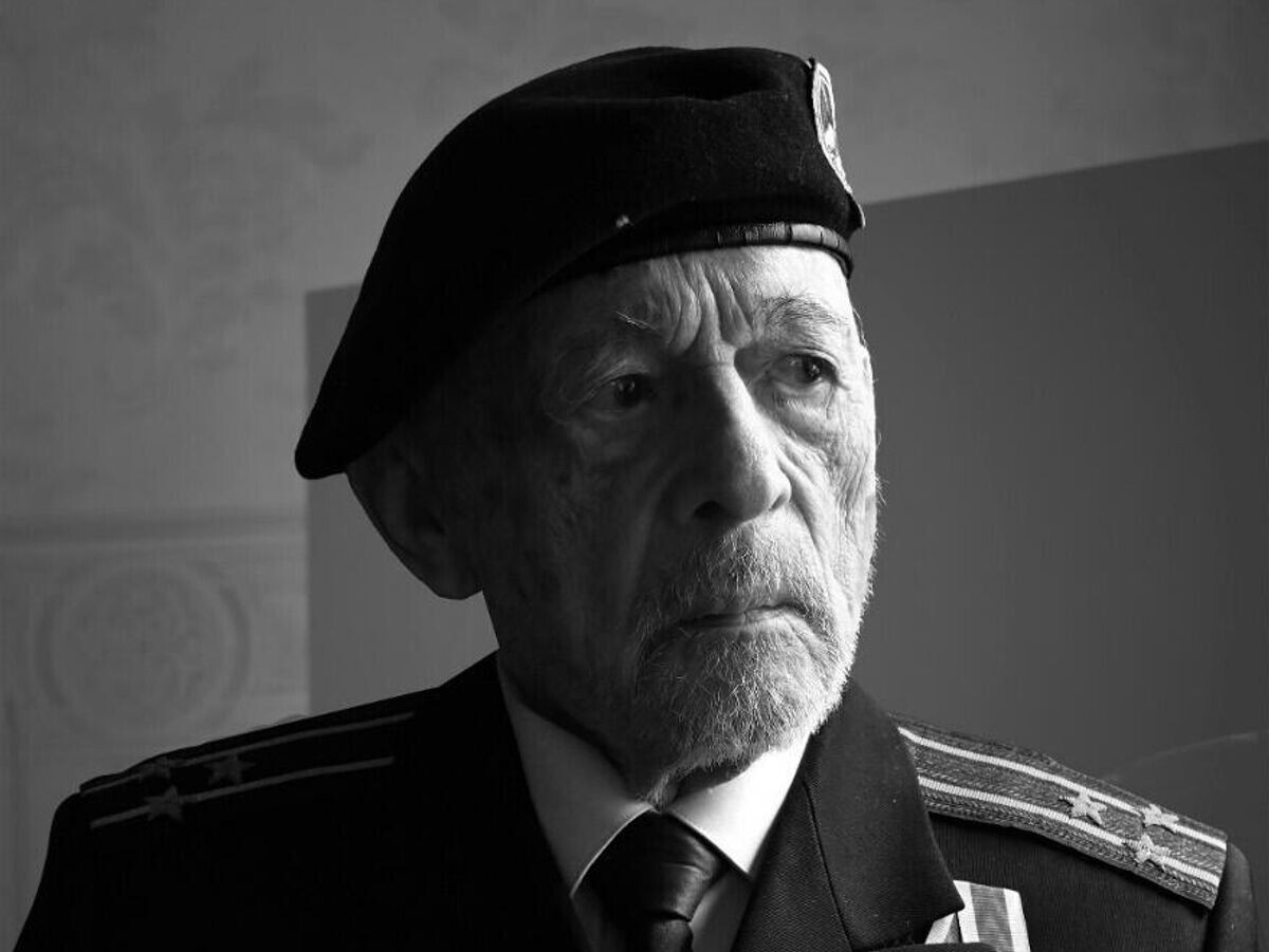    Ветеран Великой Отечественной войны Юрий Александров | © Фото : Адмиралтейский координационный совет﻿общественных организаций ветеранов Военно-морского флота