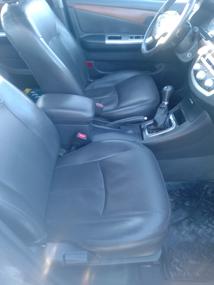 Состояние салона близко к идеальному