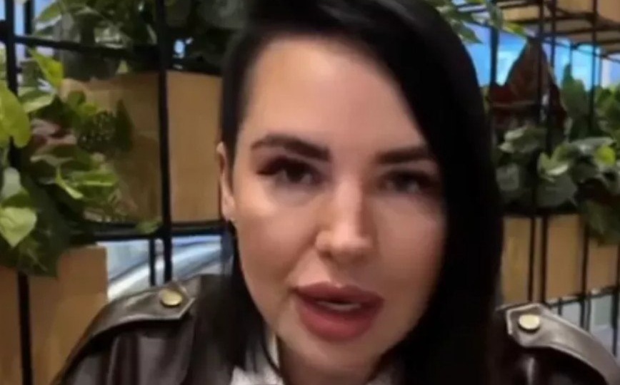 Александра Черно стала амбассадором караоке-бара в Митино