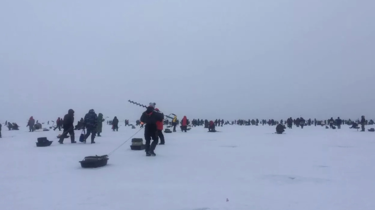 Толпа на Ладоге