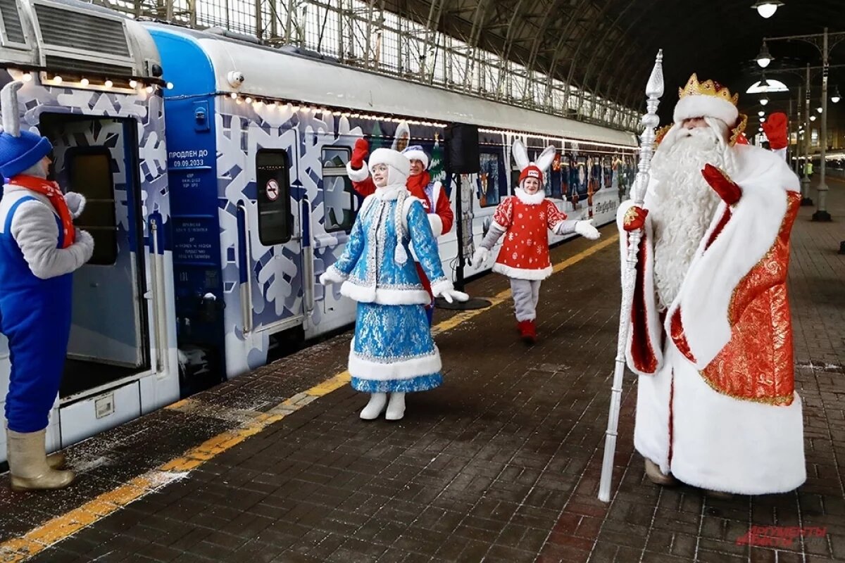    Ближайшие два дня, 2 и 3 января, дети смогут лично пообщаться с главным волшебником страны.