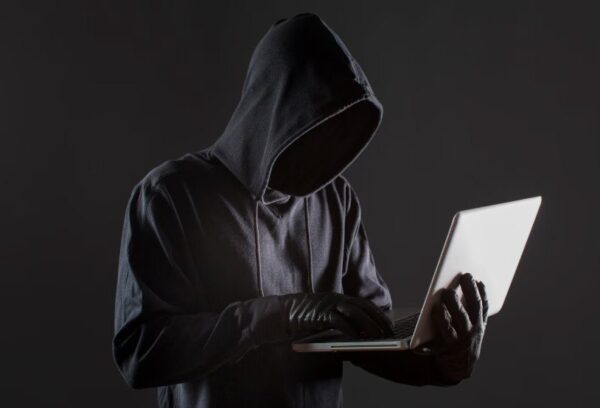 Мошенники стали маскироваться под онлайн-репетиторов и учеников