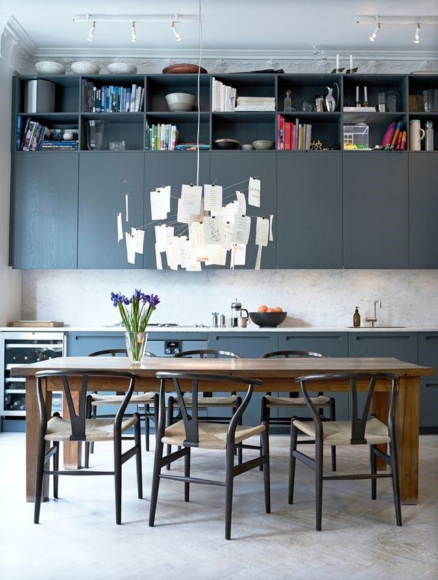 Колоритные апартаменты в Стокгольме.  https://www.bloglovin.com/blogs/design-attractor-2238184/scandinavian-apartment-with-a-perfect-decor-5975882491