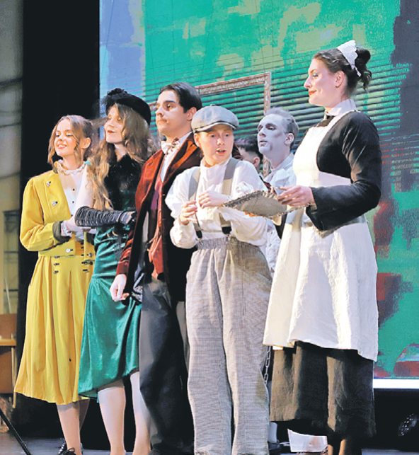 Костюмы поражают разнообразием. Фото: Пресс-служба Псковского Государственного университа