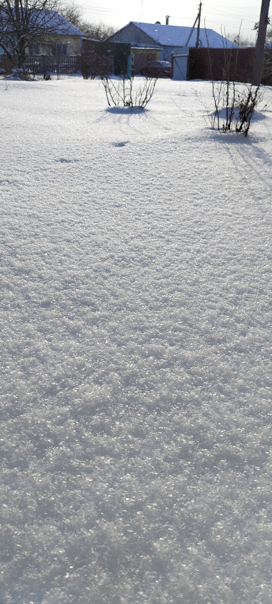 Пушистый снег