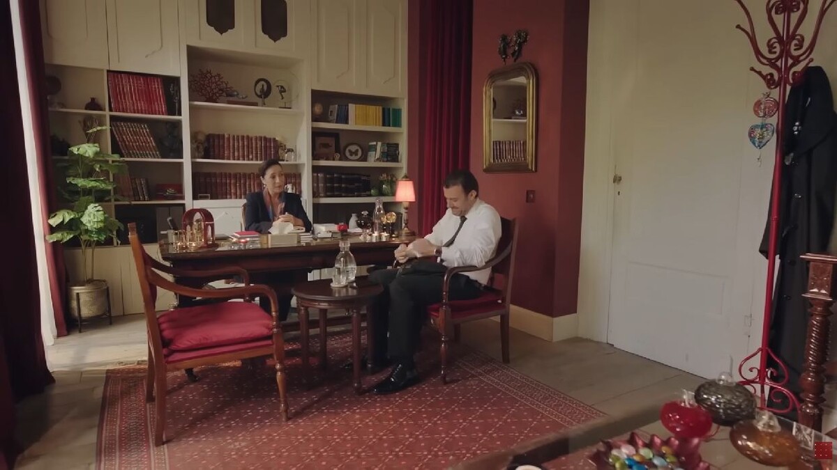 Кадр из сериала «Красная комната», Турция, 2020 год