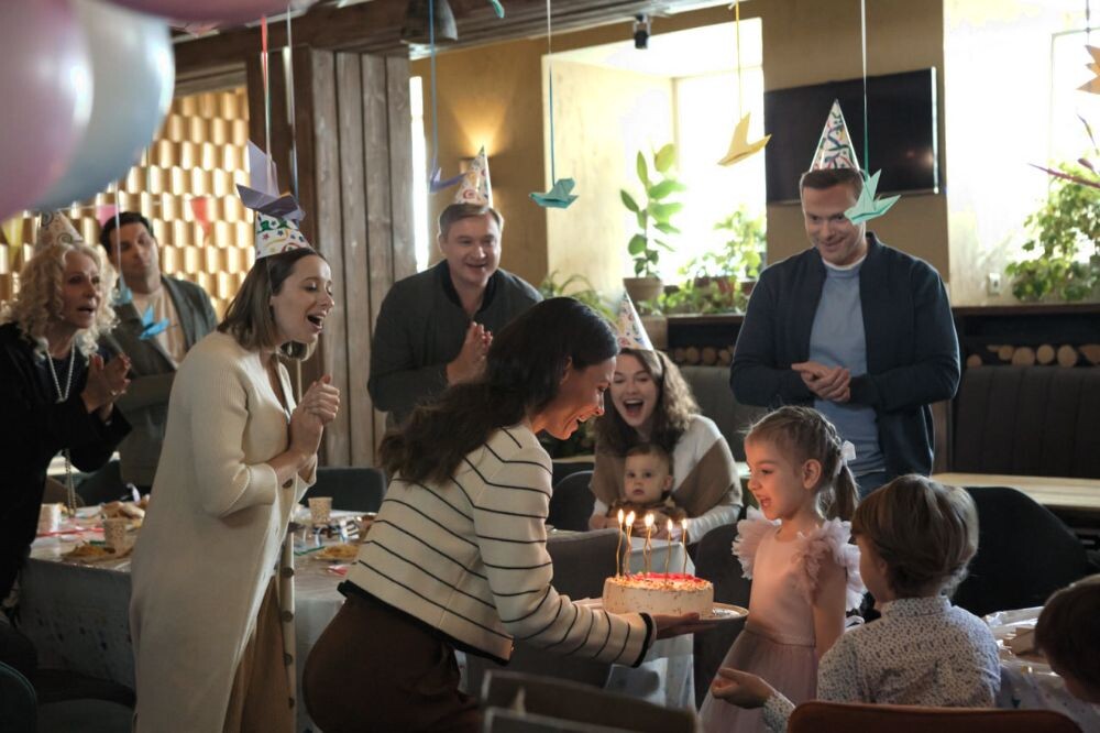 Ирина Шеянова в х/ф "Помоги себе сама". Кстати, свою героиню она считает эмпатичной, доброй, но сильной женщиной