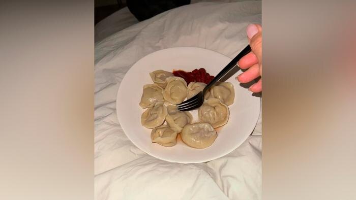 Ирина Шейк отметила Новый год по-русски. Фото © Instagram (признан экстремистской организацией и запрещён на территории Российской Федерации) / irinashayk