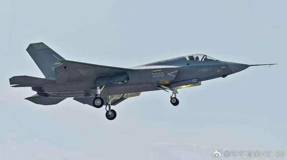    J-35A удивляет мир и шокирует соперников