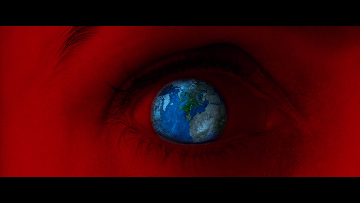 Кадр из фильма Отражение в мёртвом бриллианте (2025)