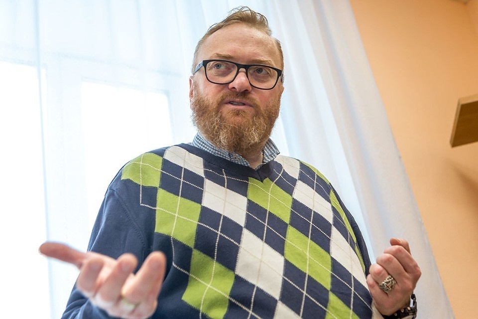    Милонов нагрянул в бордель, расположенный на улице Восстания в центре культурной столицы. Олег ЗОЛОТО