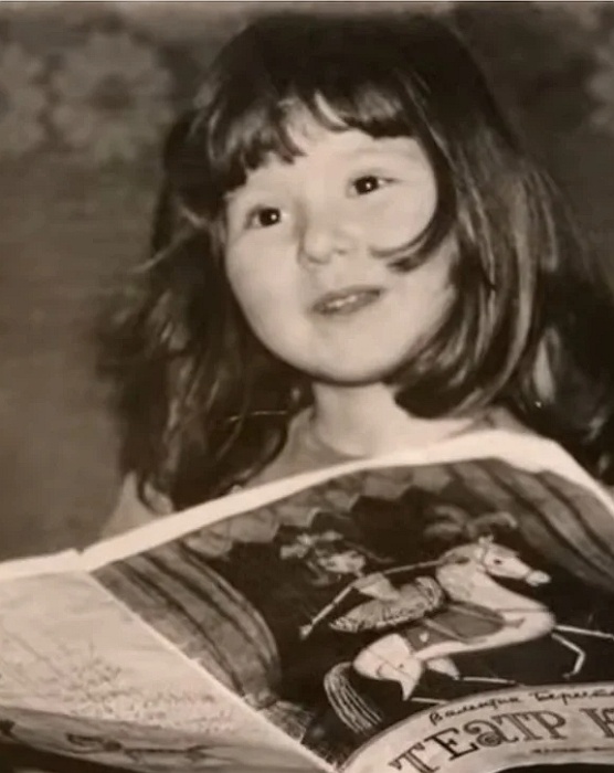 Юлия Куварзина в детстве.