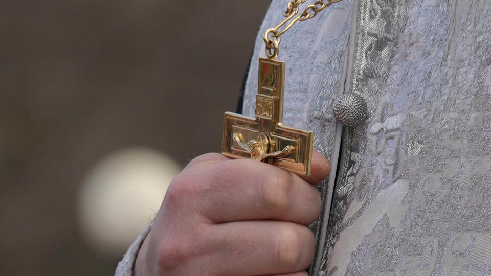     ERR: Эстония запретила въезд священнику РПЦ по якобы соображениям безопасности ИЗВЕСТИЯ/Дмитрий Коротаев