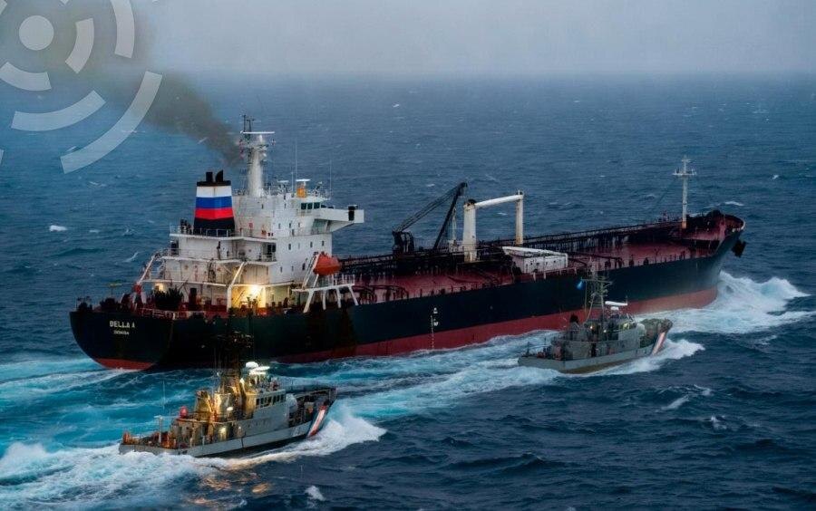 "Охота" катеров береговой охраны США на танкер  Bella 1