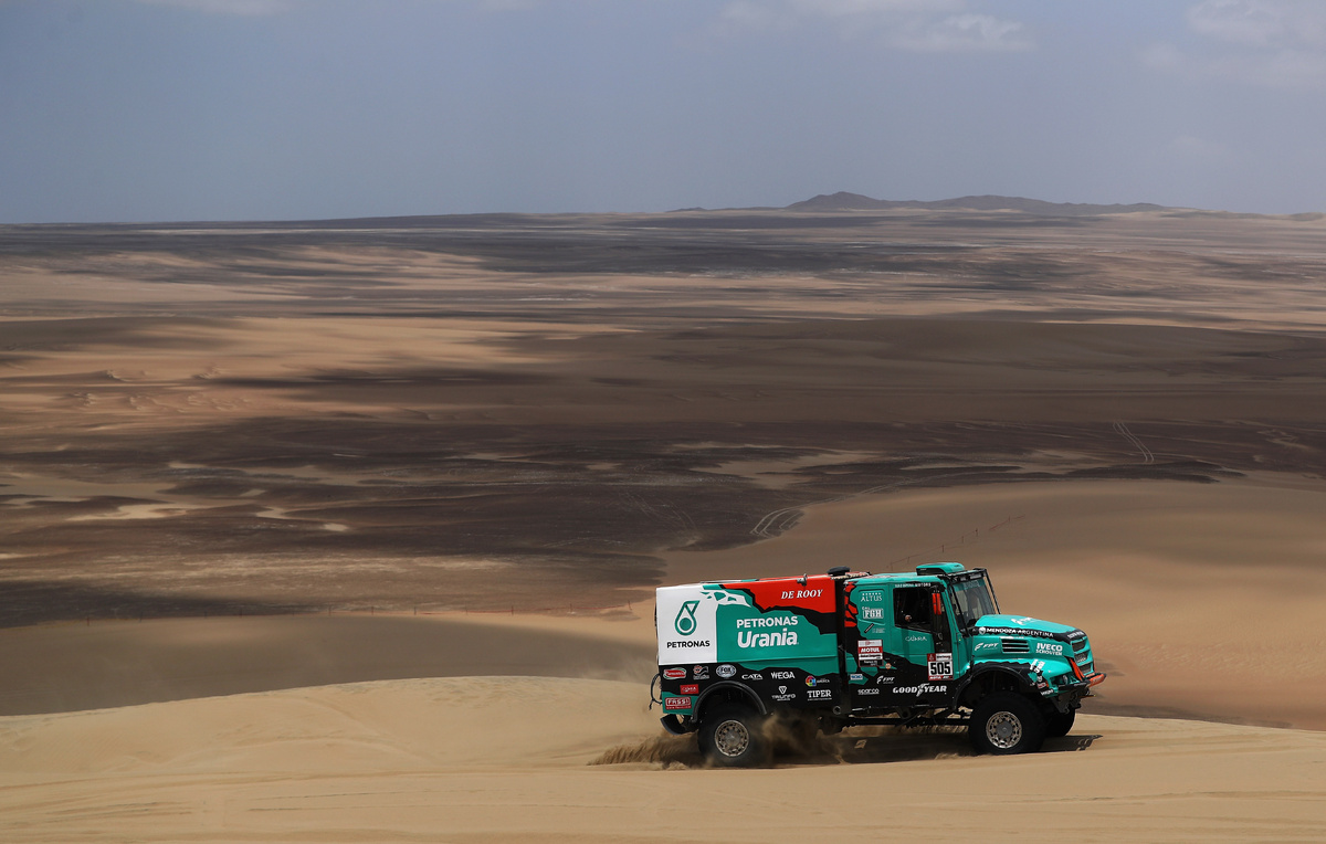 Dean Mouhtaropoulos/Getty Images
