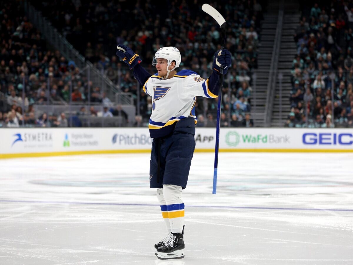    Российский хоккеист "Сент-Луис Блюз" Павел Бучневич | © Фото : Пресс-служба "Блюз"