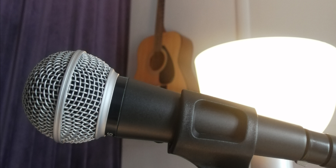 Я мечтала петь, как они. А «они» оказались алгоритмом. Моё потрясение