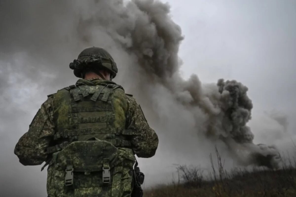    Российский военный отразил атаку дронов и спас раненых сослуживцев