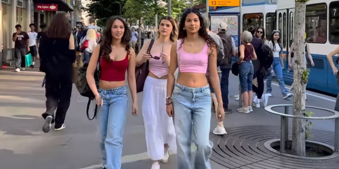 «Тут нельзя, а тут можно?»: 4 шока американки Сары в России, от провинции до Калуги