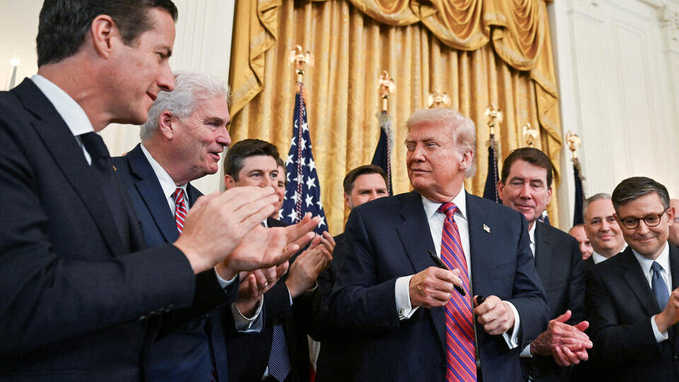     Сторонники Трампа собрали почти $300 млн перед выборами в конгресс REUTERS/Annabelle Gordon