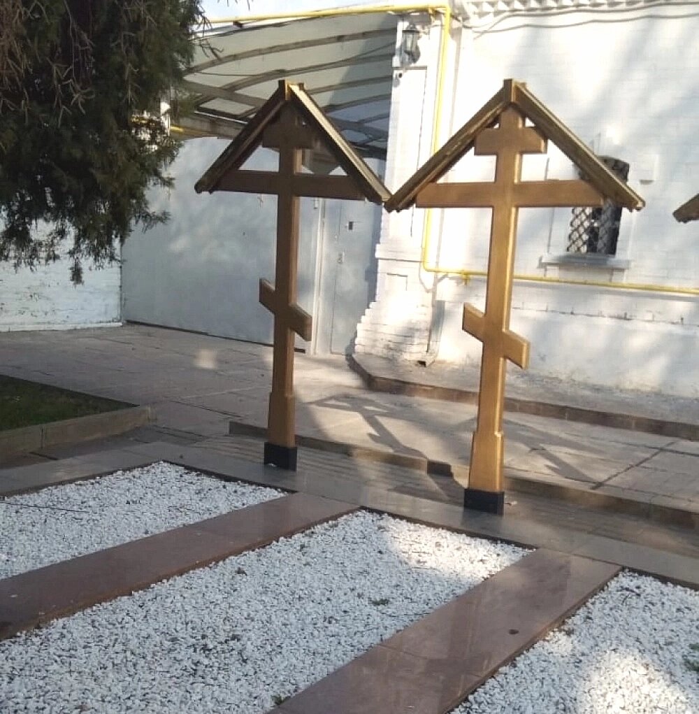    Могилы Меланьи Карповны и Надежды, жены атамана Платова. Фото: Из личного архивa/ Михаил Астапенко