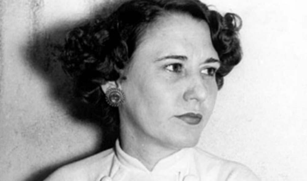 Аиде (Айде, Хайди) Сантамария Куадрадо (1922 — 1980) — кубинская политическая деятельница, член Движения 26 июля и участница Кубинской революции (участвовала в штурме казарм Монкада, воевала в Сьерра-Маэстре). Основательница и первый директор (в 1959—1979) Дома Америк. Сестра лидера Кубинской революции Абеля Сантамарии, жена Армандо Харта и мать Селии Харт. Фото из интернета