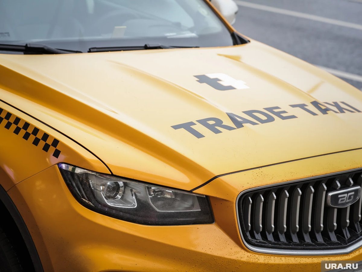     В ГД предложили ограничить рост цен на такси в праздники 20%