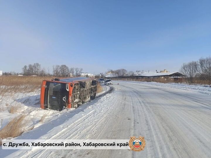 В Хабаровском районе перевернулся рейсовый автобус