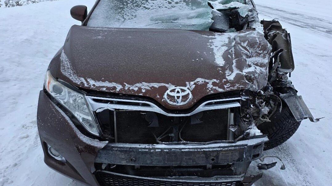    ДТП с пострадавшим произошло 2 января на трассе Сургут — Салехард. Фото: Госавтоинспекция ЯНАО
