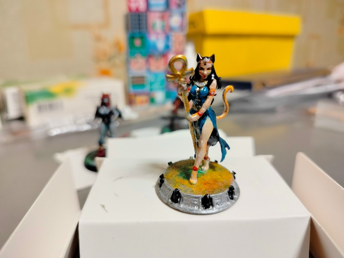 Первые расписанные миниатюры. Вроде, не комом.