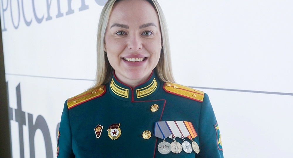 "Меня накрыло, когда парень с ранением глаз спросил, увидит ли дочь". Врач Меркулова уже три года спасает бойцов на поле боя