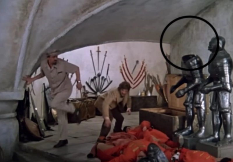    Кадр из фильма "Иван Васильевич меняет профессию" (1973). Режиссёр Леонид Гайдай. "Мосфильм"