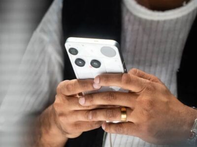    Исследование: множество пользователей подвержены синдрому смартфонного мизинца